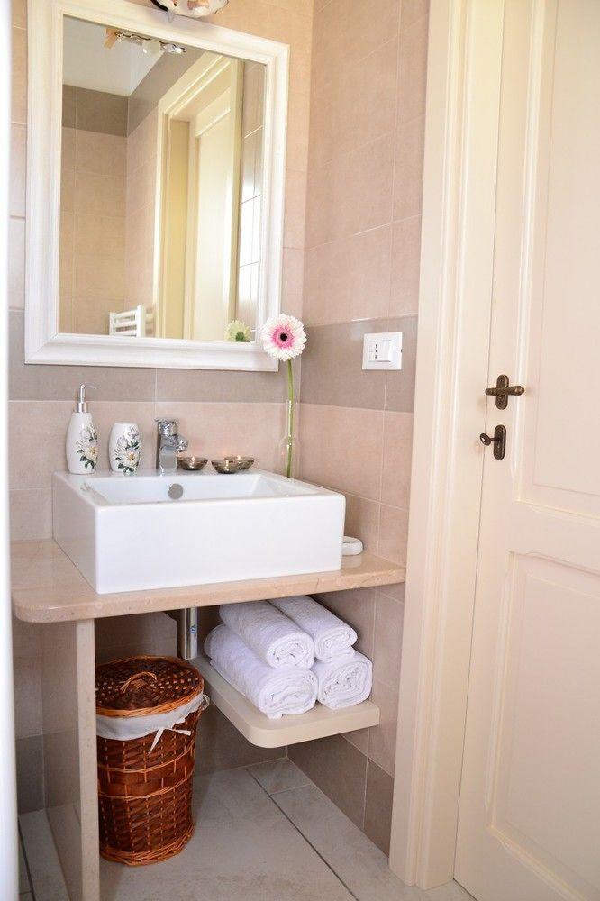 Dimora Delle Rondini Bed & Breakfast